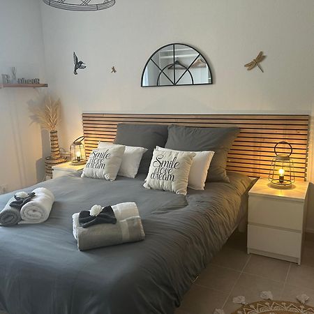 Appartamento Eden En Luberon Roussillon en Isere Esterno foto